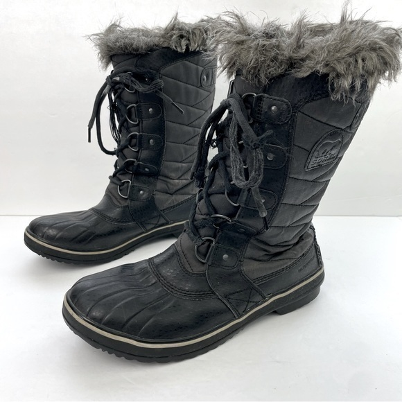 Sorel Shoes - Sorel Black Tofino Lace Up Winter Boot